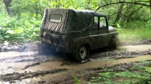 Военные мосты дают преимущество. Неподготовленный УАЗ #1