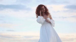 Рисую свои письма твоим телом...