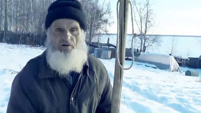Three ice pick Uncle Tolley, homemade ice pick from the springs of the car, Russia. Far East, taiga смотреть онлайн