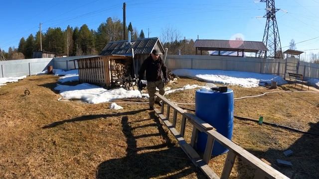 Ремонт лестницы, убираем деревья, покажу разлив в деревне. смотреть онлайн