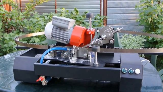 Полнопрофильный Заточной станок для ленточных пил Astron FP смотреть онлайн