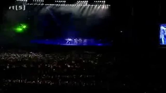 Best Quality Michael Jackson 'THRILLER' Live Munich History Tour [HD] Part 9.3gp смотреть онлайн