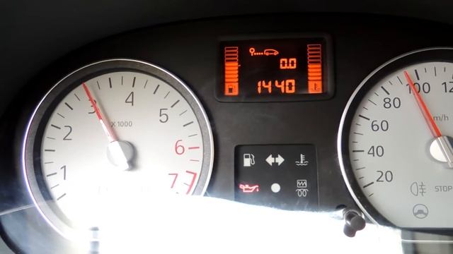 Включение диагностического режима на машине Renault Logan/рено логан смотреть онлайн