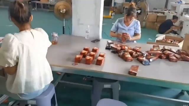 Computer Program Control Automatic Proportion Card Batch Feeding Trading Cards Flow Wrapping Machin смотреть онлайн