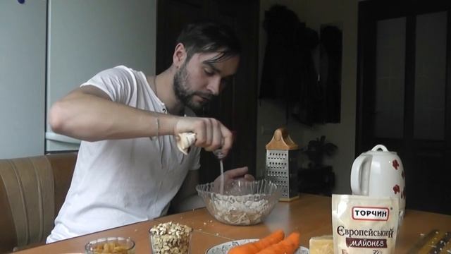 КАК ПРИГОТОВИТЬ САЛАТ "ФРАНЦУЗСКАЯ ЛЮБОВНИЦА" Полезные советы для дома! смотреть онлайн