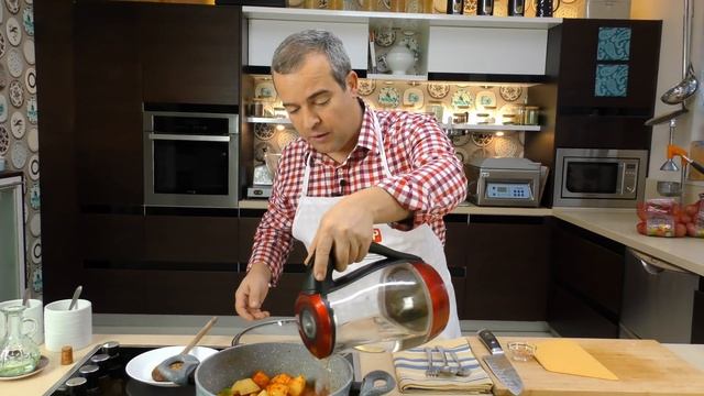 Картофена яхния - постно домашно ястие [ Vegan Potato Stew ] смотреть онлайн