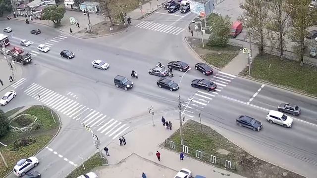 Упал с мотоцикла. Ленинградская - Ярославская 02.10.2021 в 16:53(Вологда) смотреть онлайн