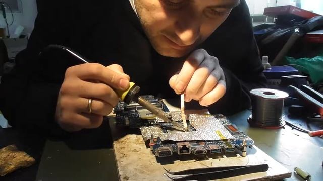 Toshiba satellite L-850 replace vido chip смотреть онлайн
