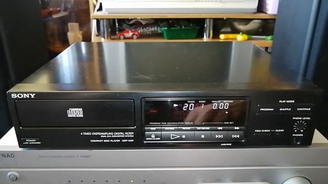 Sony CDP-M27 смотреть онлайн