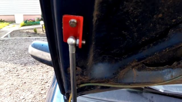 Подъём капота с одним амортизатором от задней двери нивы. смотреть онлайн