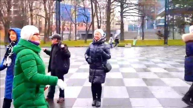 А БЕЛАЯ ЗИМА! смотреть онлайн