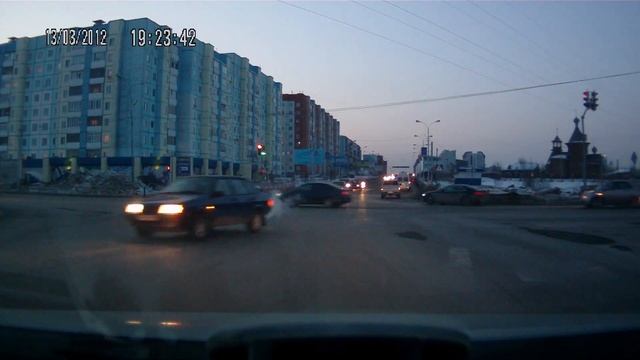 Вот так ездят некоторые представители двуногих смотреть онлайн