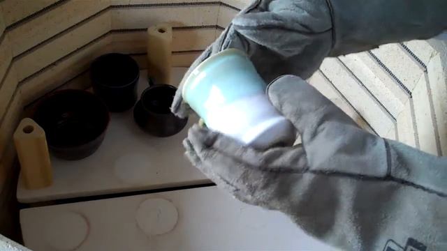 KILN OPENING #10 - New Glazes - New Results for 50 Ceramic Cups! 365 Days of Clay Cups смотреть онлайн