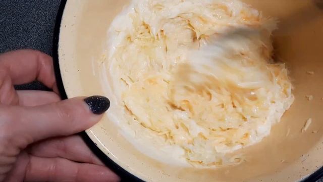 Свинина в духовке с грибами под сырным соусом смотреть онлайн