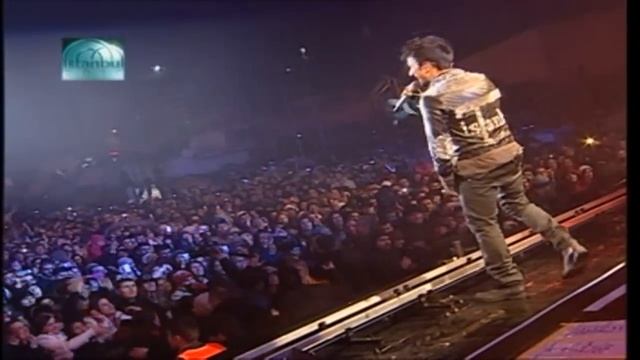 Istanbul 2010 Taksim Tarkan Concert HD 2 смотреть онлайн