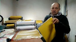 Изготовление вощины на вальцах разных производителей. Минусы каждого способа.