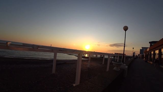 Адлер. Гуляем до заката ☼ Пустая набережная .. ПРОДОЛЖЕНИЕ .. смотреть онлайн