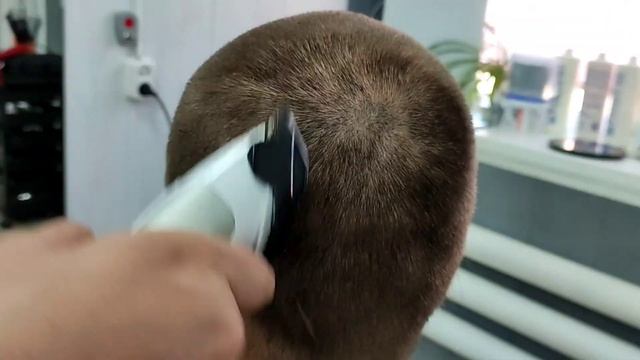 простая мужская стрижка машинкой дома (3,6мм) смотреть онлайн
