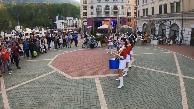 Барабанщицы! Красная Поляна. Роза Хутор! 1 мая 2019. Открытие сезона смотреть онлайн