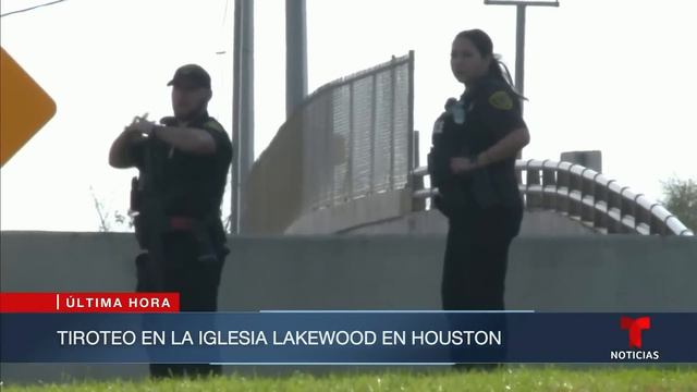 Ellos temieron por sus vidas en medio de una balacera en una iglesia en Houston | Noticias Telemund смотреть онлайн