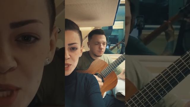 Душевно сыграли в купе поезда / Пресняков - Ты у меня одна смотреть онлайн