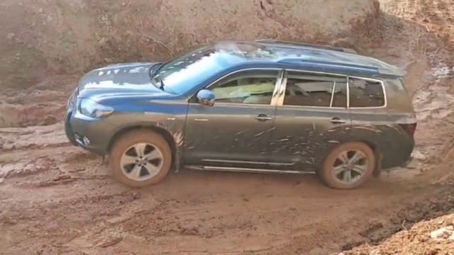 FORD F150 VS TOYOTA FJ VS Toyota Highlander VS BJ40 VS Tank 300 Mud Slope Challenge
