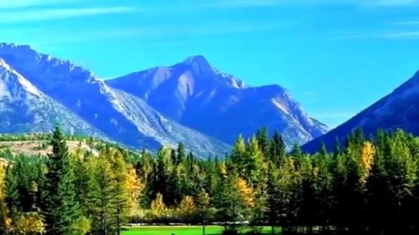 ОЧЕНЬ КРАСИВАЯ МЕЛОДИЯ.ЭТУ МЕЛОДИЮ МОЖНО СЛУШАТЬ ВЕЧНО!!!С первой минуты БЛАЖЕНСТВО !!!