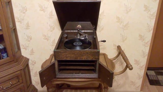 WP 20200404 19 12 10 Pro Кабинетный граммофон HIS MASTERS VOICE модель № 6. Англия 1921 г. смотреть онлайн