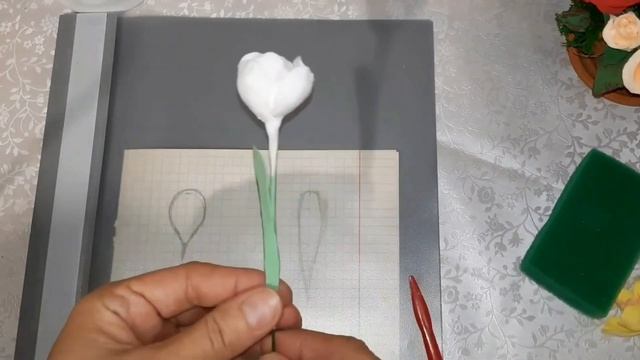 Бобина от скотча, папье-маше и полимерная глина в итоге - весенние первоцветы . смотреть онлайн