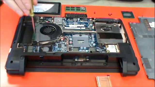 EUROCOM Monster Ultraportable Notebook with NVIDIA GeForce GT 650M and Intel Core i7-3920XM смотреть онлайн