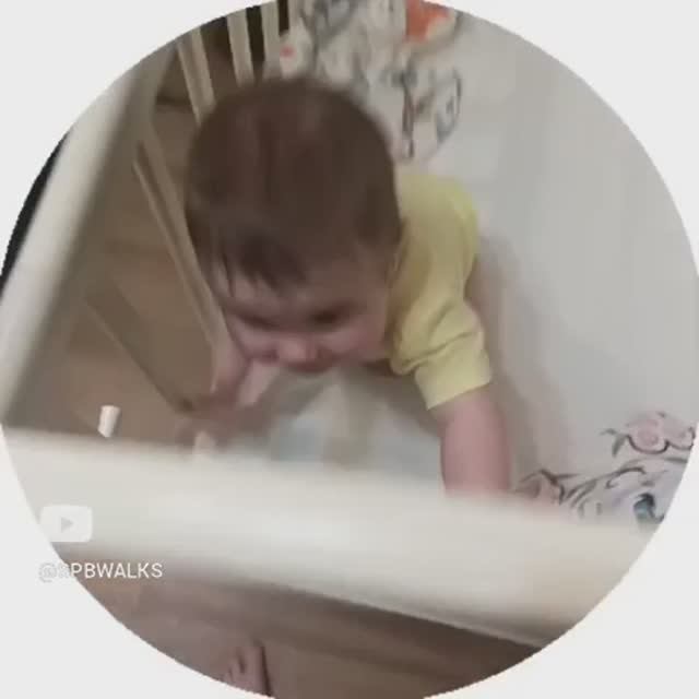 Моя маленькая непоседа 😂 смотреть онлайн