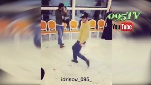 Иса Идрисов танцует! Очень сильный танцор
