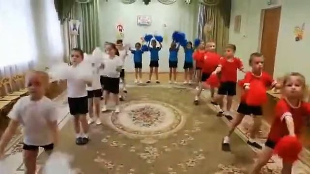 Танец-перестроение"Все на футбол!"подготовительная группа смотреть онлайн