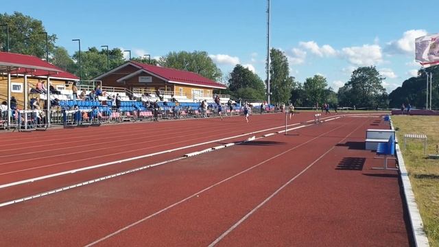 Забеги на 200 м - юниоры U20 и U23 (16.06.2022). смотреть онлайн
