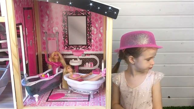 Mattel barbie bath. Очень красивая ванная для Барби! смотреть онлайн