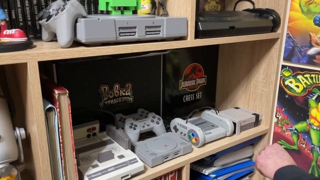 ОЧЕНЬ МНОГО ФИГУРОК И ВИДЕОИГР / СЛАВА С КАНАЛА GAMEPOWER / ЗАХОДИМ В ХАТУ