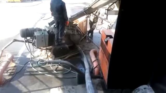 Подача бетона через пневмонагнетатель