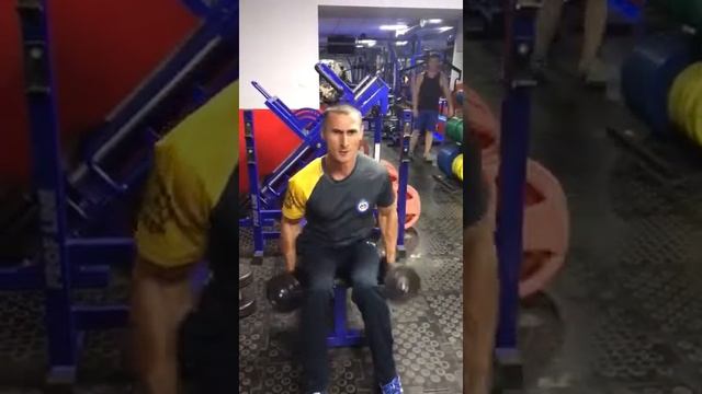 Тамерлан Гаглоев Armwrestling-прокачка плечелучевой... по русский Угол) смотреть онлайн