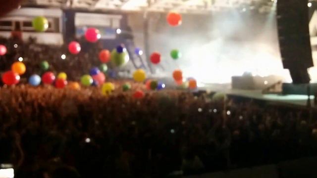30 Seconds To Mars - опять шарики) Live at Novosibirsk 29.03.2015 смотреть онлайн