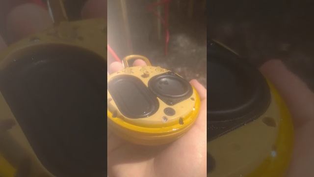 Басс тест jbl clip 3 смотреть онлайн