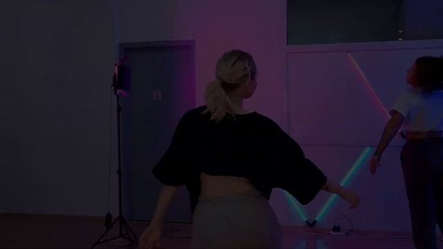 | Cardi B - PRESS | dance cover by BLACKBERRY смотреть онлайн