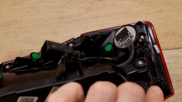 Фонарь задний левый наружный для Volkswagen Polo 6 2020 2021 2022 2023 год выпуска LED смотреть онлайн