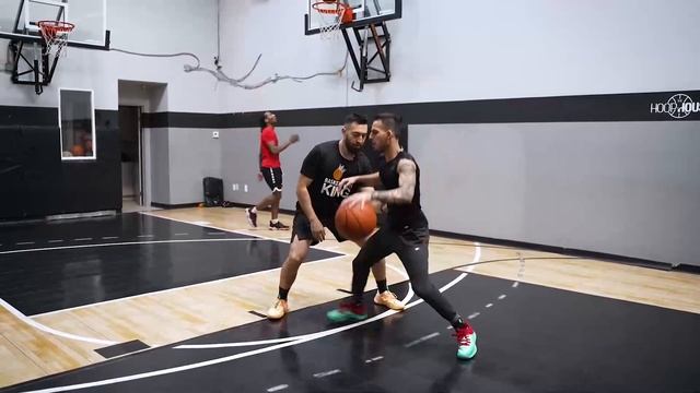 Create SPACE vs ELITE Defenders with ONE DRIBBLE ? смотреть онлайн