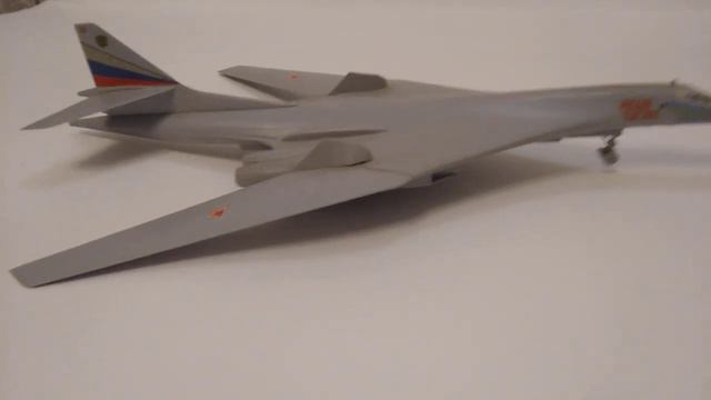 Модель самолёта Ту-160 "Белый лебедь". смотреть онлайн