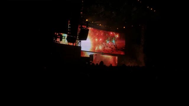Front Row Wango Tango 2017 at the StubHub Center in Carson CA Grand Entrance by Zedd смотреть онлайн