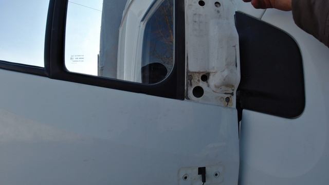 Снимаю кронштейн крепления зеркал на Газоне Некст смотреть онлайн