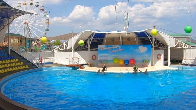 Приехали на одну ночь в Коктебель/Дельфинарий/Морская прогулка к Золотым Воротам Карадага. смотреть онлайн
