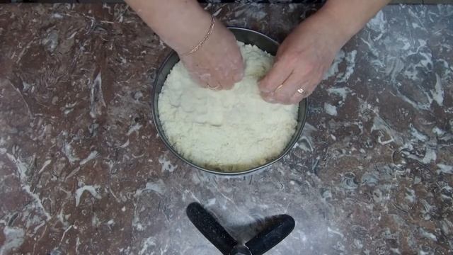 Насыпной пирог с тыквой смотреть онлайн