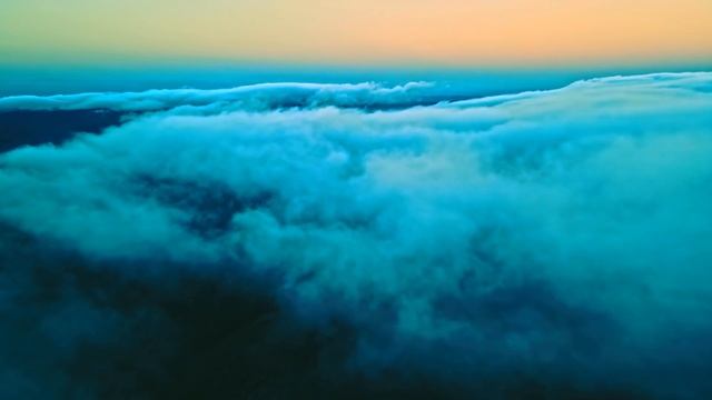 REFRACTIVE CLOUDS (Dolby Vision®) 8K HDR - DREAM IN 60FPS смотреть онлайн