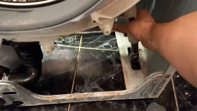 Стиральная машина LG, прямой привод. Замена подшипников, сальника, амортизаторов. смотреть онлайн